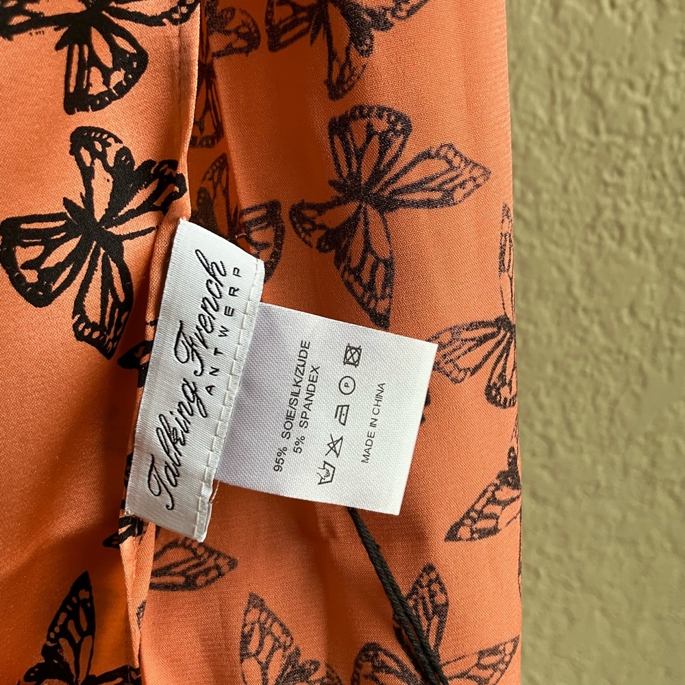 💯% Silk Talking French Antwerp scarf NWT - Picture 5 of 9